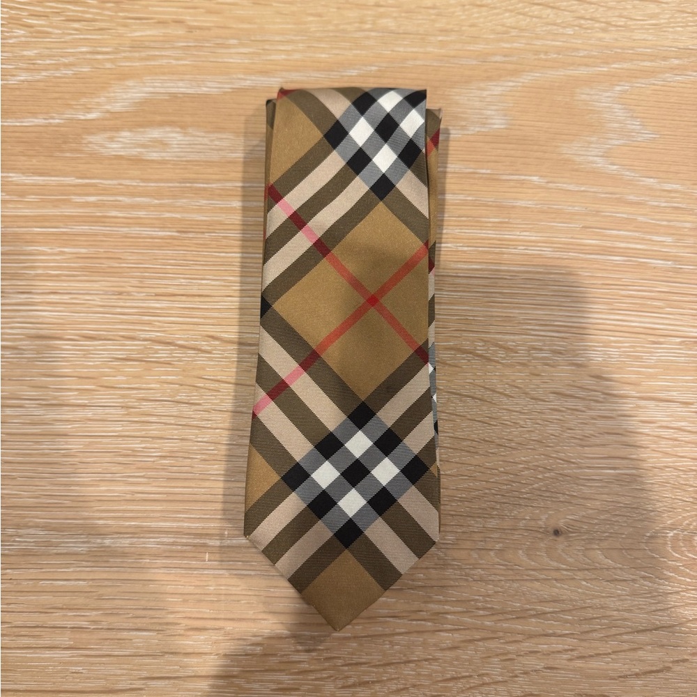 Burberry men’s classic camel check necktie